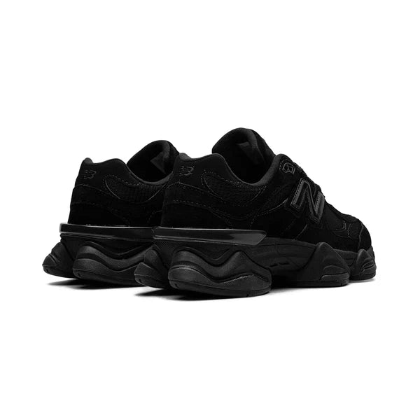 New Balance 9060 | Black Cat