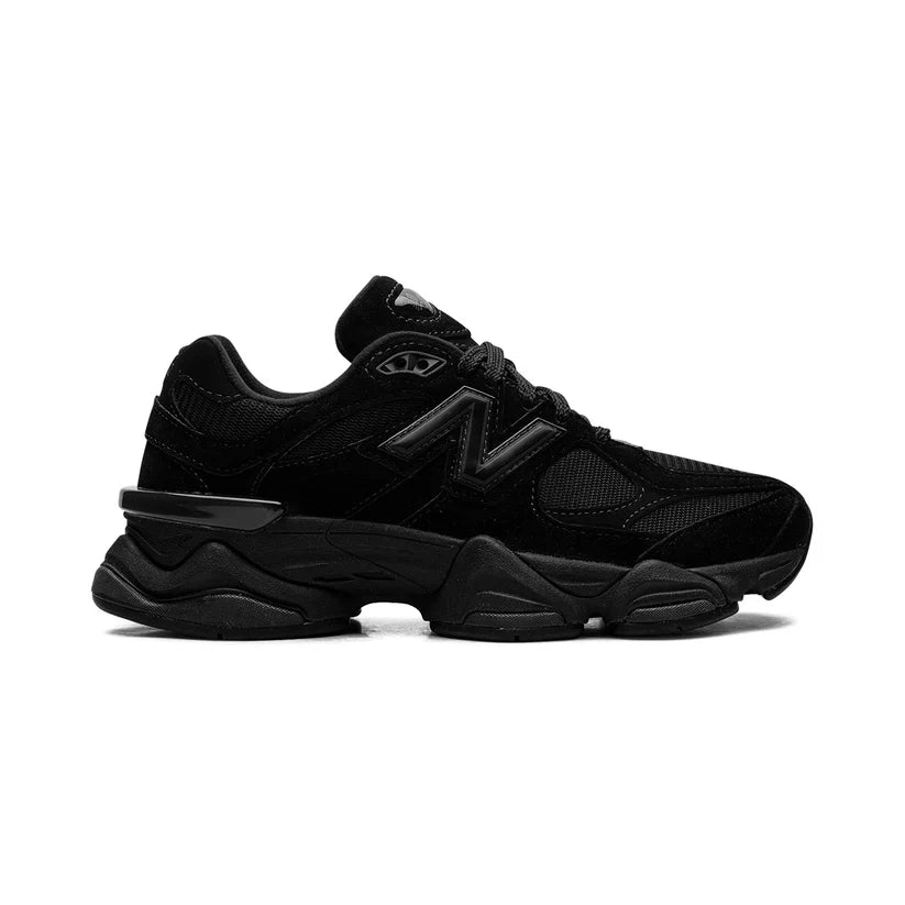 New Balance 9060 | Black Cat