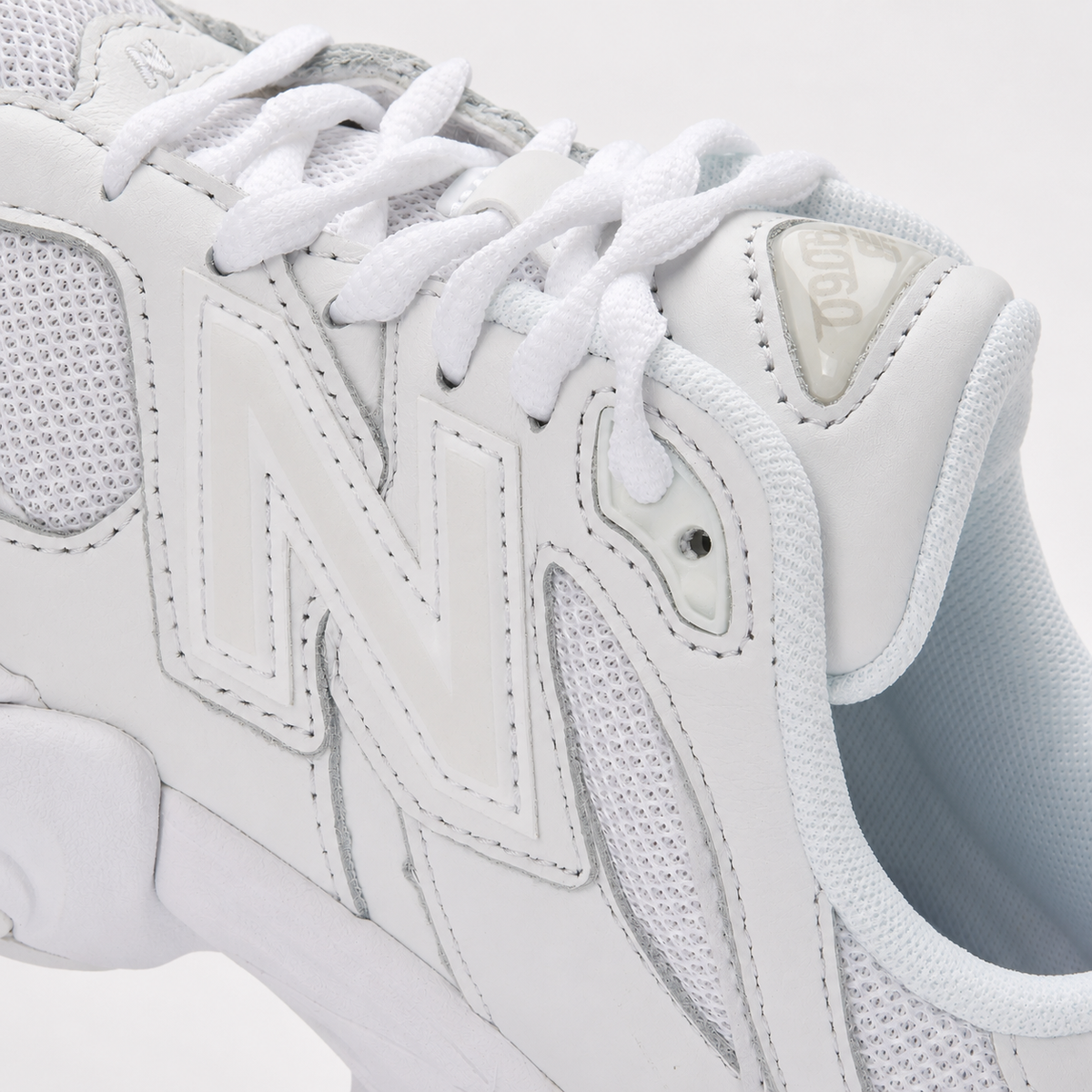 New Balance 9060 | Triple White