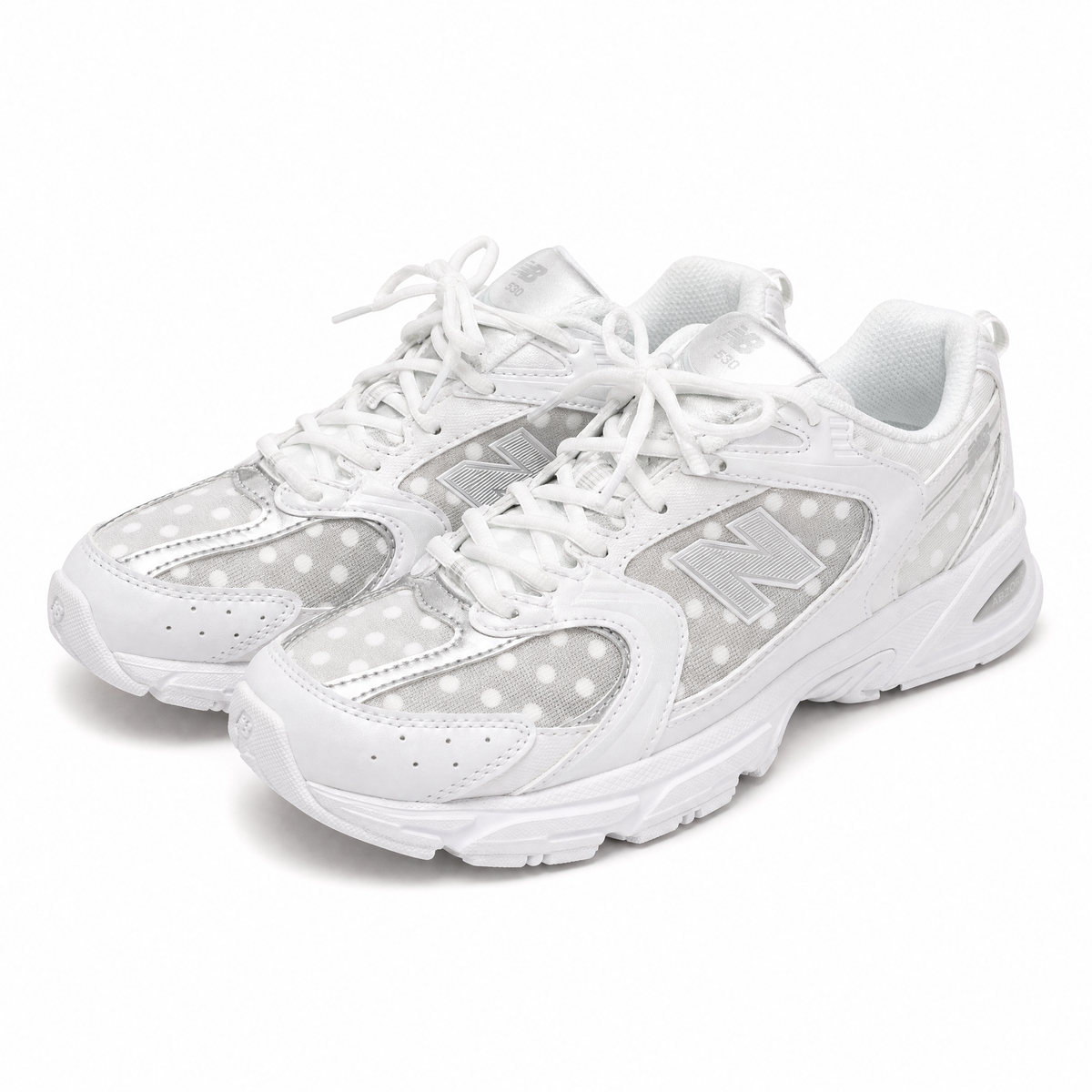 New Balance 530 | Polka Silver Dots