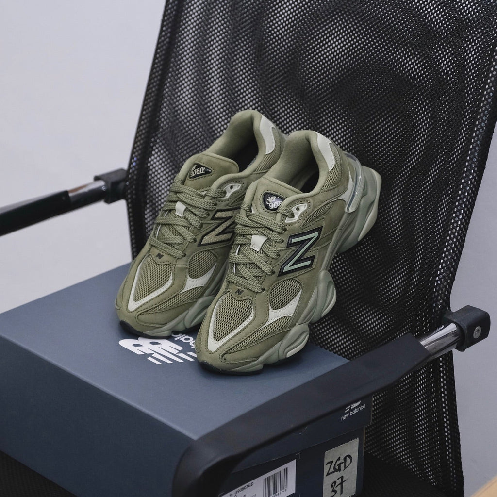 New Balance 9060 | Dark Olivine
