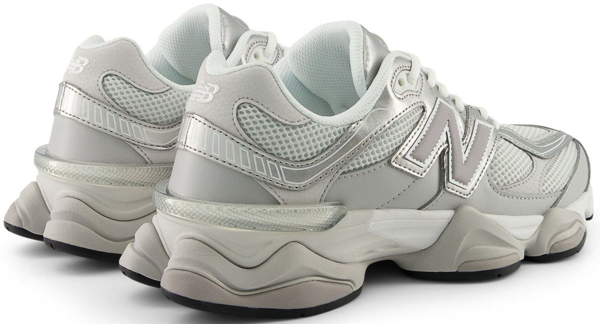 New Balance 9060 | Raincloud Truffle Salt